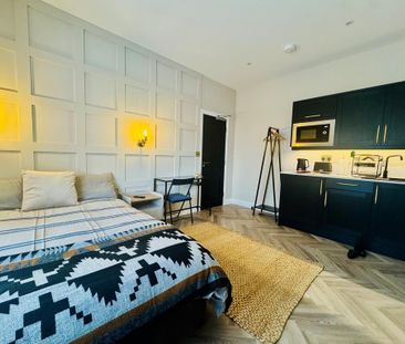 1 bedroom in a house share to rent - Photo 1