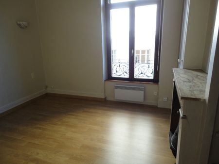 Location Appartement 1 pièce 28m² VILLEURBANNE 69100 - Photo 2
