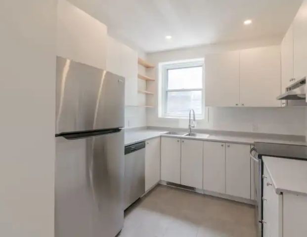 2068 Sherbrooke Street West | 2068 Sherbrooke, Montreal - Photo 1