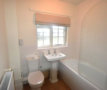 North Field Cottage, Lake End Road, Dorney,SL4 - Photo 6