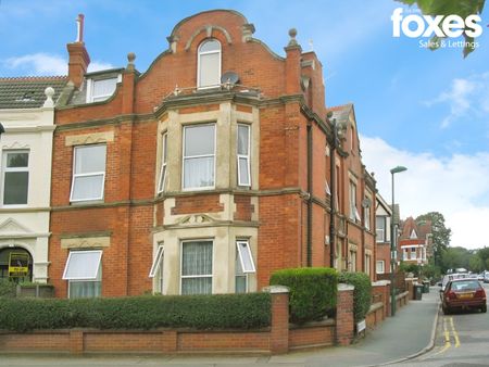 2 bed flat to rent in The Crescent, Bournemouth, Dorset, BH1 4EX - Photo 5