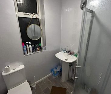 4 bedroom house to rent - Photo 3