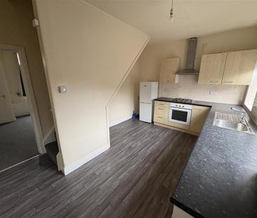 2 bedroom terraced house to rent - Photo 6
