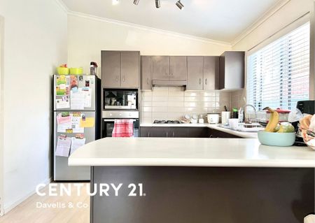 Separated Three Bedroom Granny Flat&excl; - Photo 4