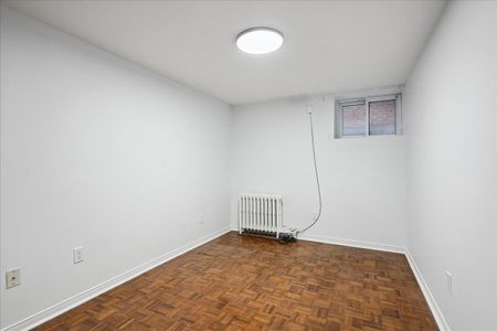 For Lease - 12 Castle View Avenue Unit# Lower, Toronto, Ontario - Photo 4