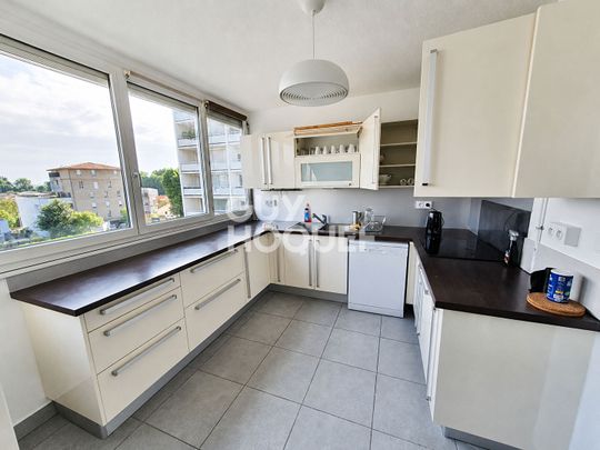 Location Appartement 6 pièces 104m² - Photo 1