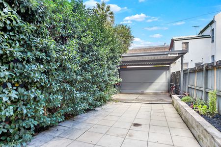 27 Myrtle Street, Chippendale NSW 2008 - House For Rent | Domain - Photo 5