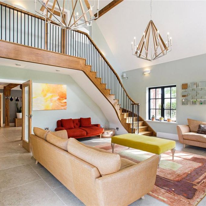 5 bedroom detached house to rent - Photo 1