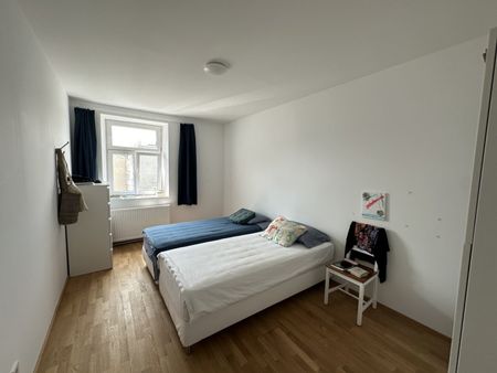 UNBEFRISTET: große 5 Zimmer im frisch ausgebauten Dachgeschoss mit Balkon! - Foto 5