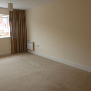 Coxhill Way, AYLESBURY - Photo 2