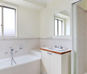 Lovely Family Home! - Photo 3