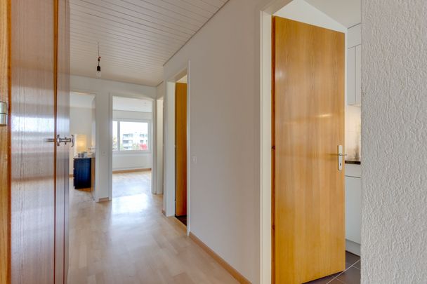 Enjoy sunny moments on the balcony! - Photo 1