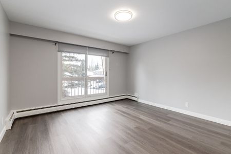 2105 90 Ave SW, Calgary - Photo 4