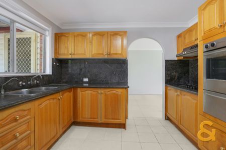 Charming Family Home - Photo 5