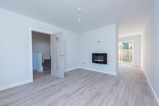 3 bedroom terraced house to rent - Photo 1