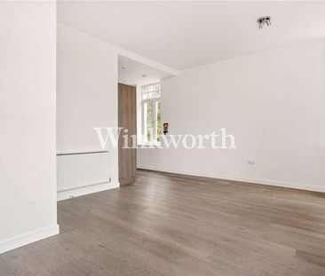 Frobisher Road, London, N8 - Photo 1