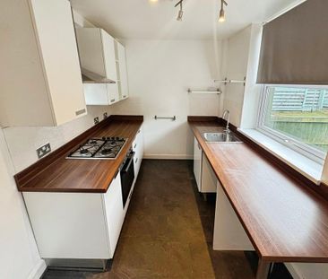 2 bedroom terraced house to rent - Photo 6