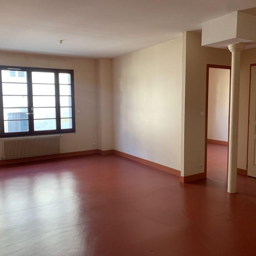 Location Appartement 2 pièces 58m² BORDEAUX 33000 - Photo 1