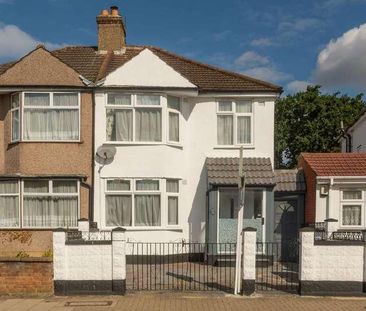 Whitefriars Drive, Harrow Weald, HA3 - Photo 2