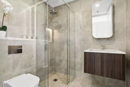 “Luxurious 2 Bedroom Penthouse with Spectacular Views in Miranda” - Photo 2