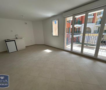 Location Appartement 1 pièce 48m² PORT DE BOUC 13110 - Photo 1
