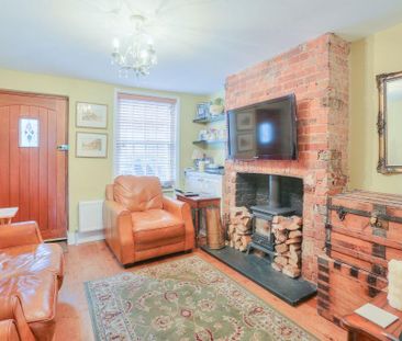 2 bedroom terraced house to rent - Photo 4