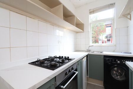 3 bedroom terraced house to rent - Photo 4