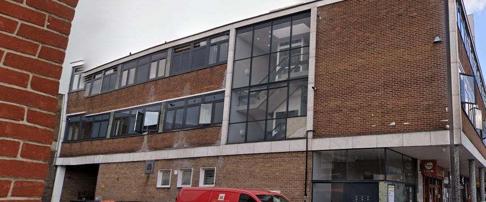 Reston House 1a Western Road, Romford RM1, London - Photo 1