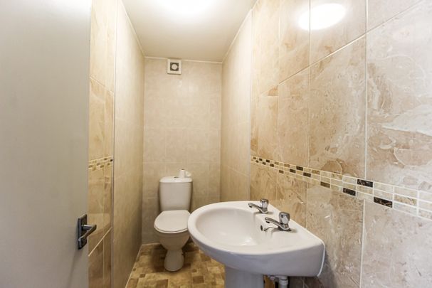 Queen Street, Treforest, Pontypridd - Photo 1