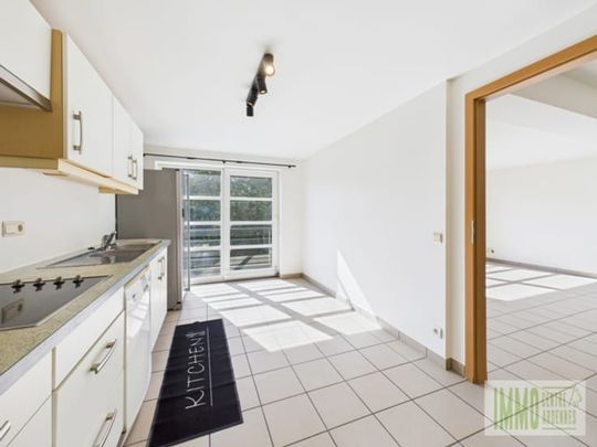 Appartement te huur - Photo 1