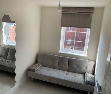 1 Tawny Grove, Coventry - Photo 3