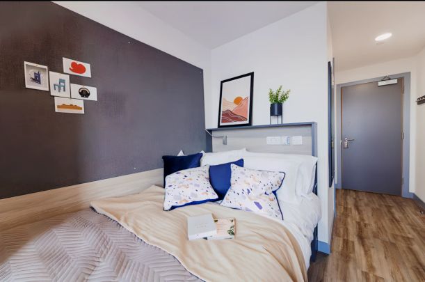 Platinum Ensuite - Photo 1