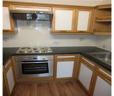 1 bedroom retirement property to rent - Photo 6