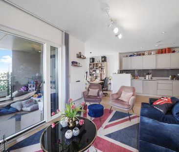 3 bedroom apartment to rent - Photo 2