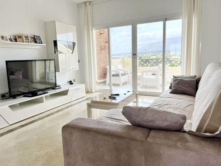 3 room luxury penthouse for rent in Estepona, Andalusia - Foto 2