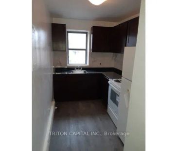 7 Osler Court #204 - Photo 1