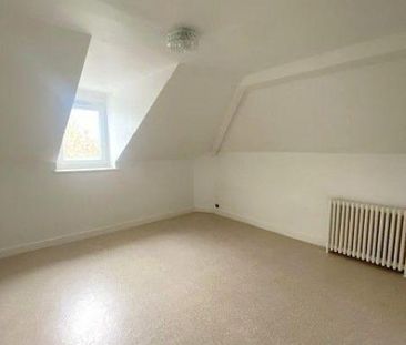 A LOUER un appartement type F4 de 57,37m² au 2ème étage sans ascens... - Photo 4