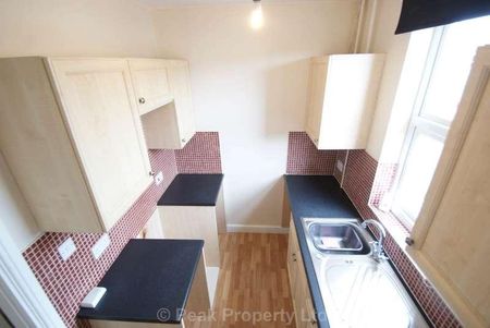 Ilfracombe Road, Southend On Sea, SS2 - Photo 5