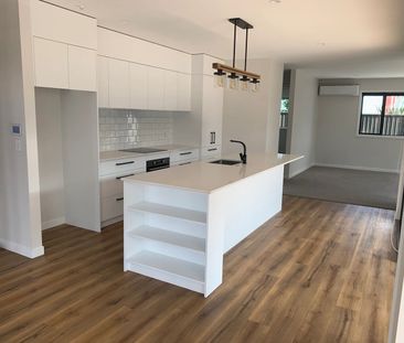 Stunning Taradale Retreat - Treat Yourself! - Photo 3