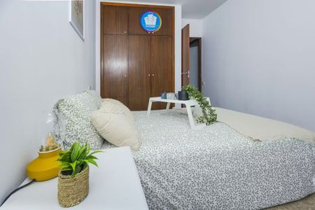 Carrer dAlvaro de Bazan, Valencia, Valencian Community 46010 - Photo 2