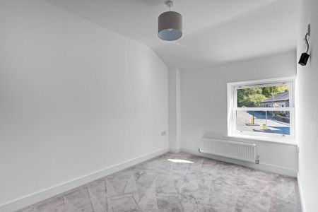 3 bedroom terraced house to rent - Photo 3