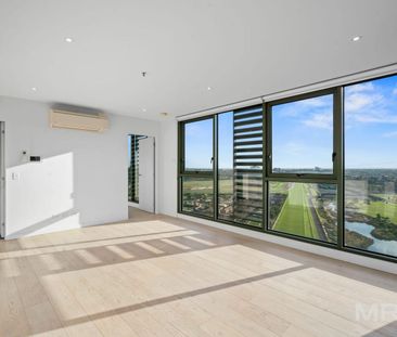 Luxury apartment with racecourse views - Photo 5