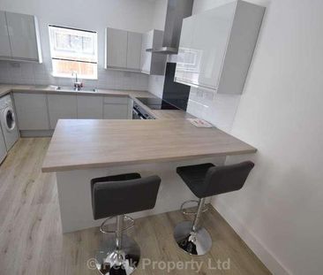 A Great Modern Room In A Houseshare - - West Road, Westcliff On Sea... - Photo 6