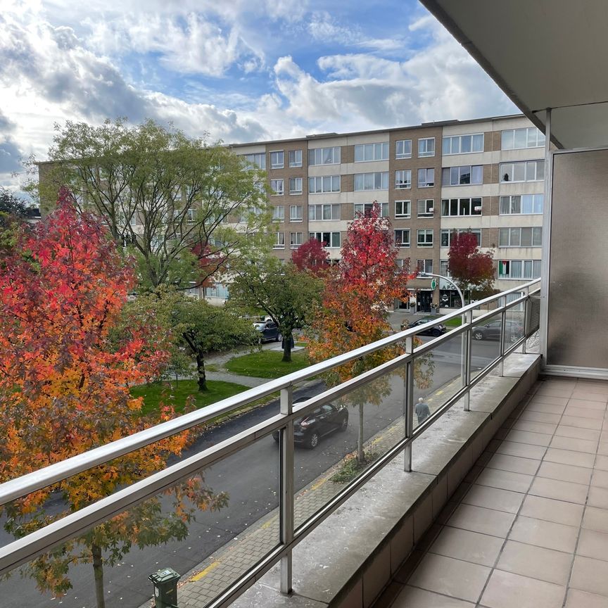 Appartement gelegen op 2de verdieping in 'Buizegem' wijk - Foto 1