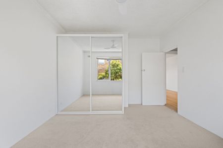 Moments From The Beach - Photo 4