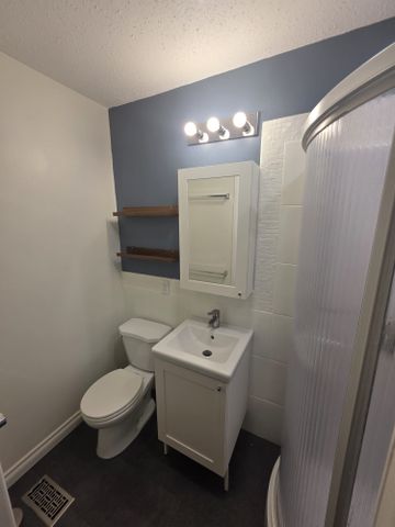 For Lease - 45 TARTAN Drive, Barrhaven, Ontario - Photo 2