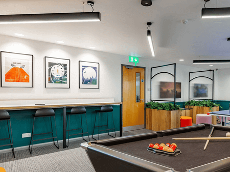 Classic 3 Bed Flat - Photo 3