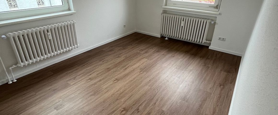 Familienwohnung mit Balkon frei ! - Foto 1