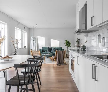 Östra Kaserngatan 5 AH - Photo 1