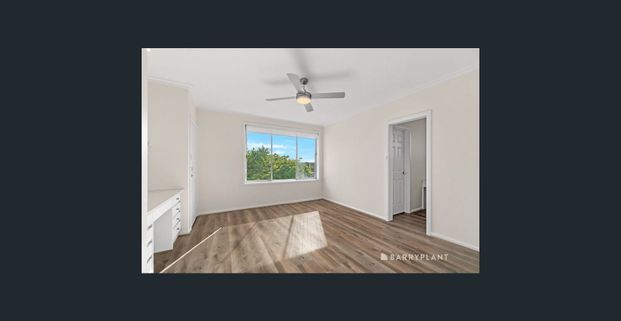 Four Bedroom Plus Study Spacious Family Home ! - Photo 1